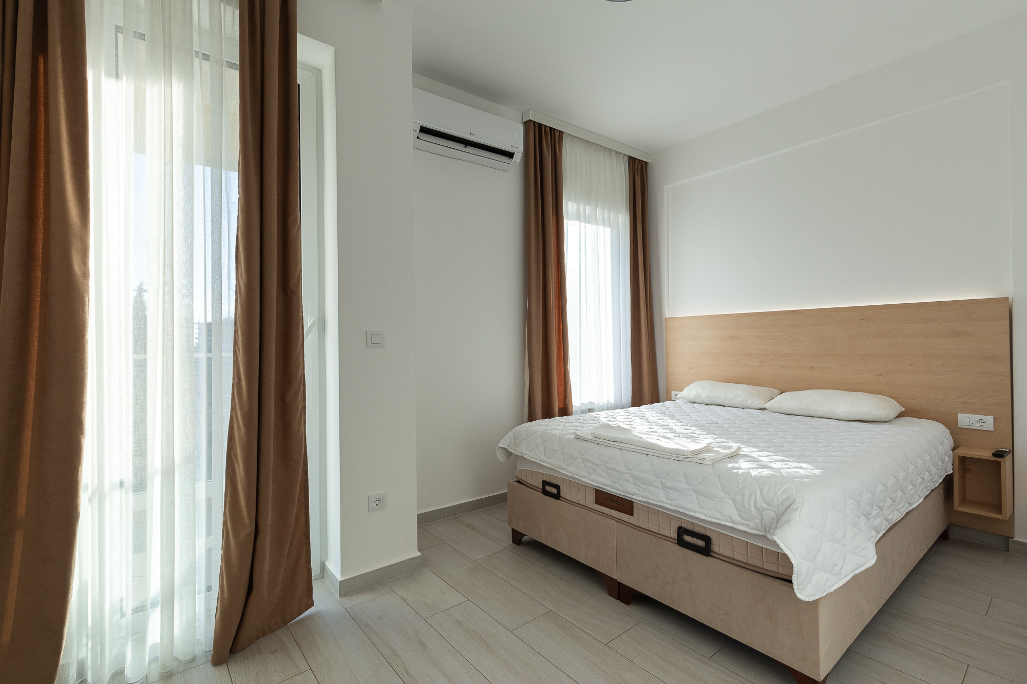 Image of Hotel - 10 Bedrooms - 2 Bathrooms for Sale in Budva-Budva-Montenegro, Image 35